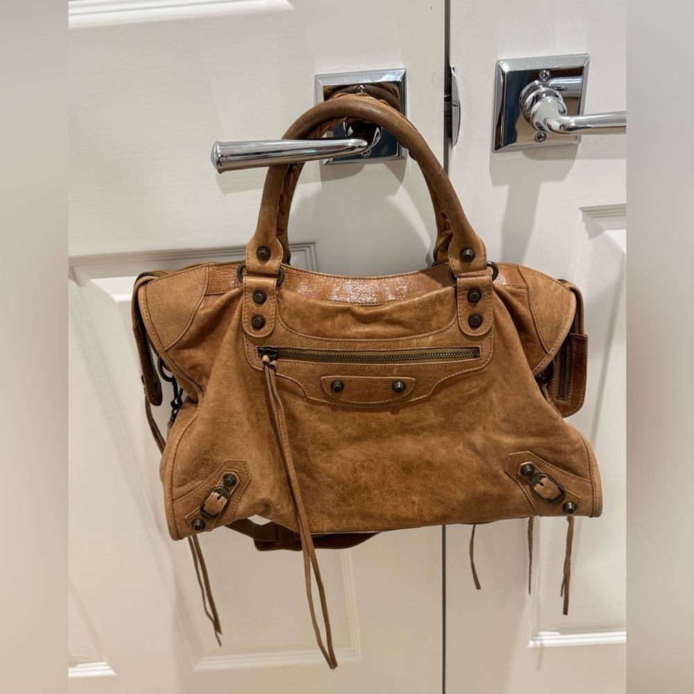 WOMEN'S LE CITY BAG IN CAMEL - Picture 4 of 13